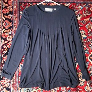 Gray maternity shirt